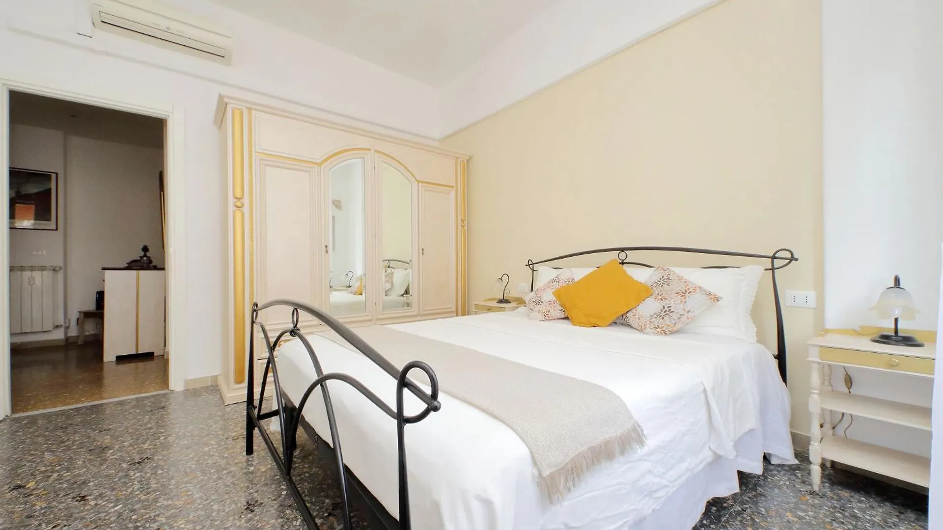 Maison Conca Doro Rome 0*,  Italy
